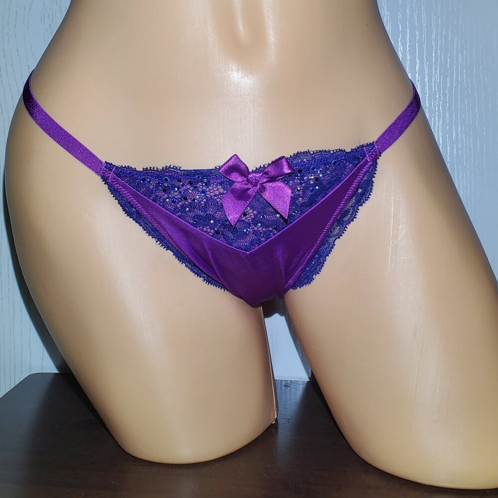 Victoria's Secret Panties. New with Tags Size Medium.